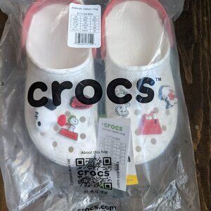 Peanuts Crocs M5/W7